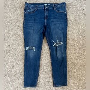 Women's Distressed Skinny Jeans